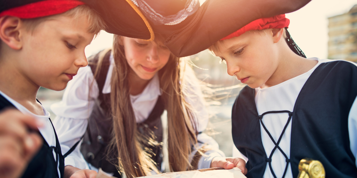 kids playing a scavenger hunt